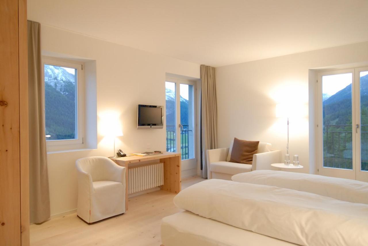 Hotel Castell Zuoz Δωμάτιο φωτογραφία