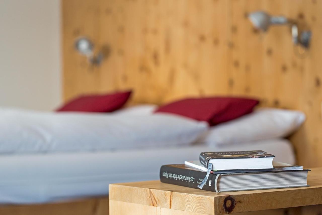 Hotel Castell Zuoz Δωμάτιο φωτογραφία